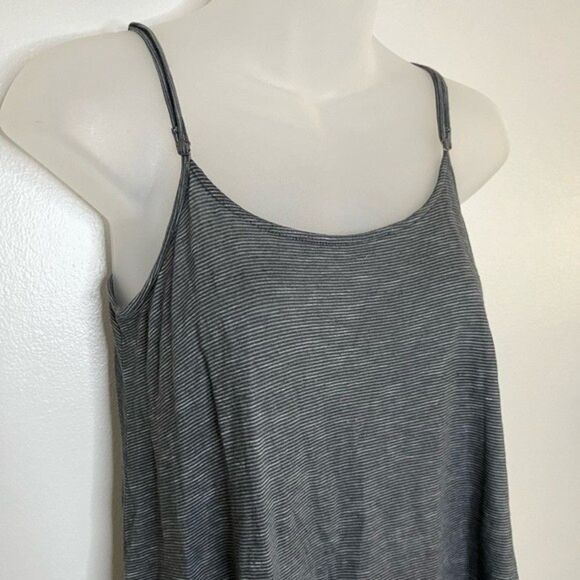 Aeropostale Gray Striped Open Back Tank Top Size XS - Picture 3 of 4